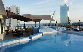 Hotel Bahia Suites Panama City